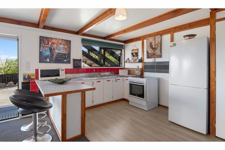 Photo of property in 8b Granfield Place, Te Kamo, Whangarei, 0112