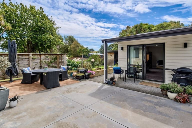 Photo of property in 31a Puriri Road, Waikanae, 5036