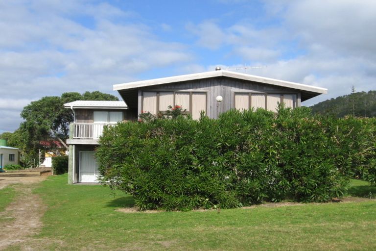 Photo of property in 14 Harsant Avenue, Hahei, Whitianga, 3591