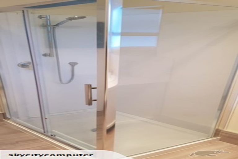 Photo of property in 15 Kotuku Street, Te Atatu Peninsula, Auckland, 0610