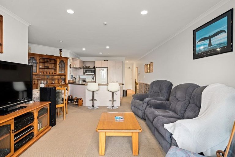 Photo of property in 2/281 Maunganui Road, Mount Maunganui, 3116