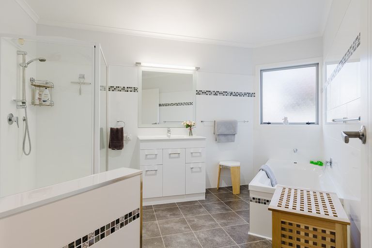 Photo of property in 21 Chamberlain Road, Masterton, 5888