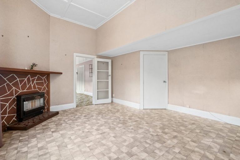 Photo of property in 68 Derwent Street, Island Bay, Wellington, 6023
