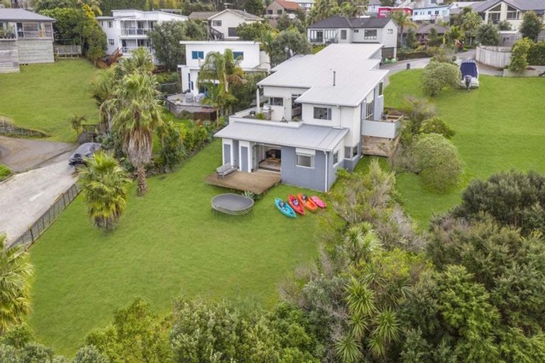 Photo of property in 10 Double Bay Place, Army Bay, Whangaparaoa, 0930