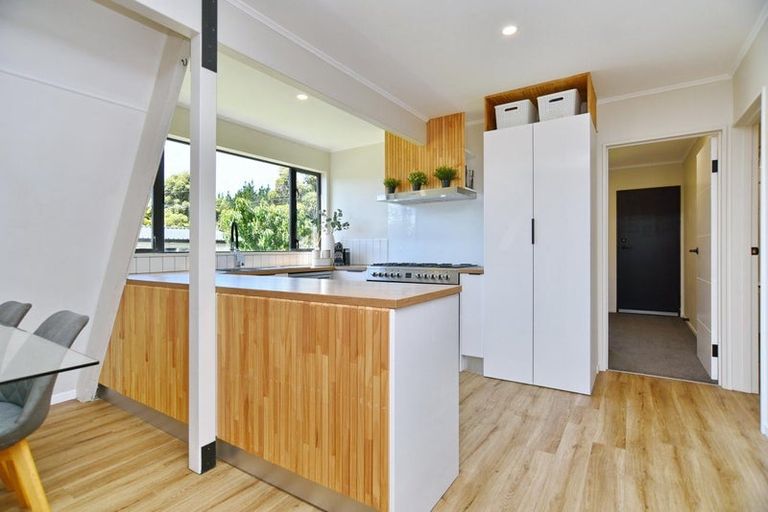Photo of property in 33 Heyders Road, Spencerville, Christchurch, 8083