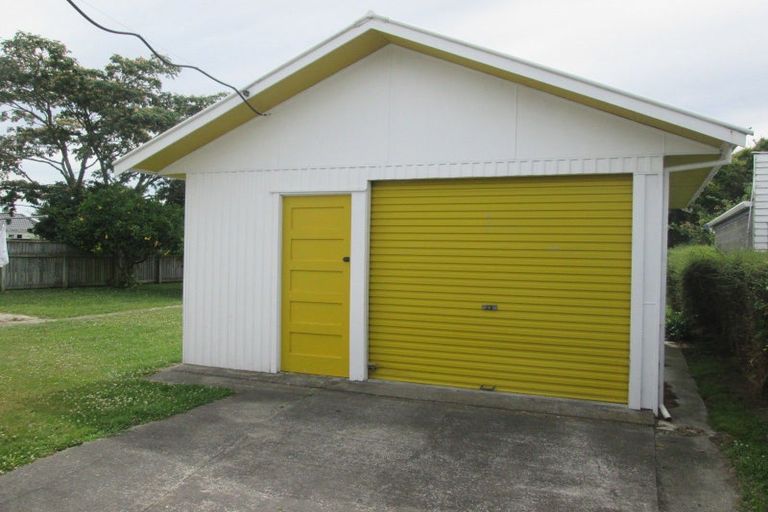 Photo of property in 13 Park Road, West End, Palmerston North, 4412