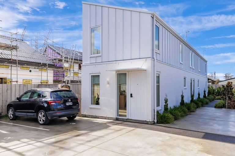 Photo of property in 3/150 Hills Road, Edgeware, Christchurch, 8013