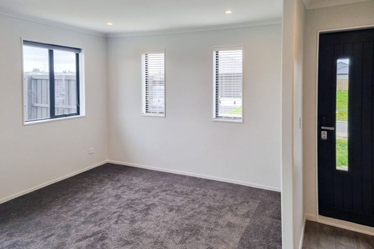 Photo of property in 38 Jean Batten Lane, Rolleston, 7615