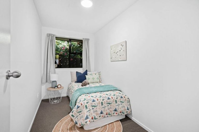 Photo of property in 2/302a Ilam Road, Burnside, Christchurch, 8053