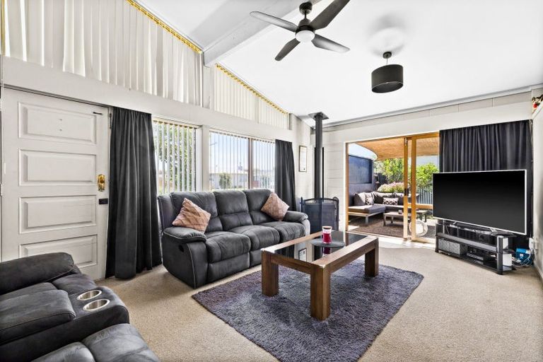 Photo of property in 21 Shortland Street, Tamatea, Napier, 4112