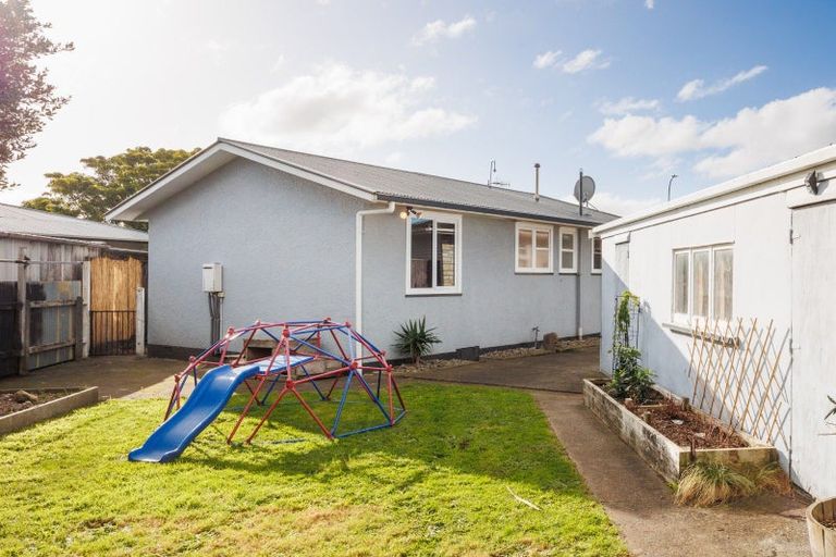 Photo of property in 132 Limbrick Street, Terrace End, Palmerston North, 4410