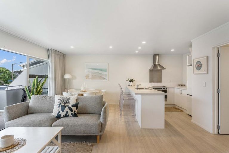 Photo of property in 319 Beverley Terrace, Whangamata, 3620