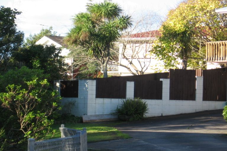 Photo of property in 14 Freyberg Place, Howick, Auckland, 2014