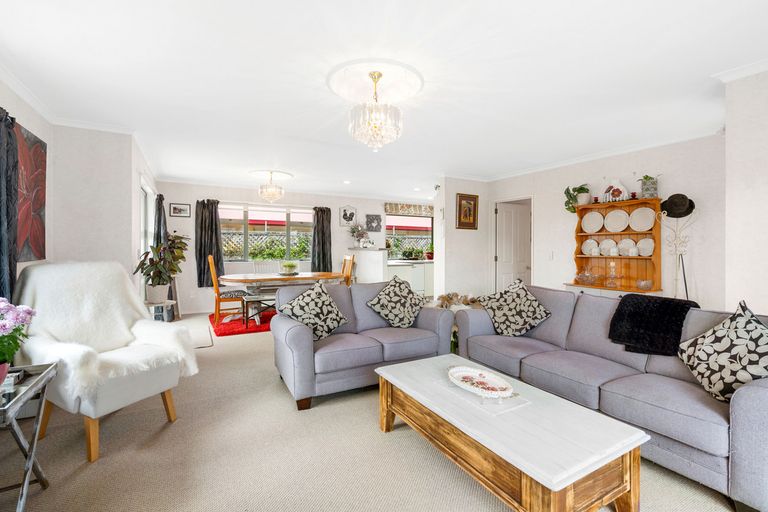 Photo of property in 143 Dixon Street, Masterton, 5810