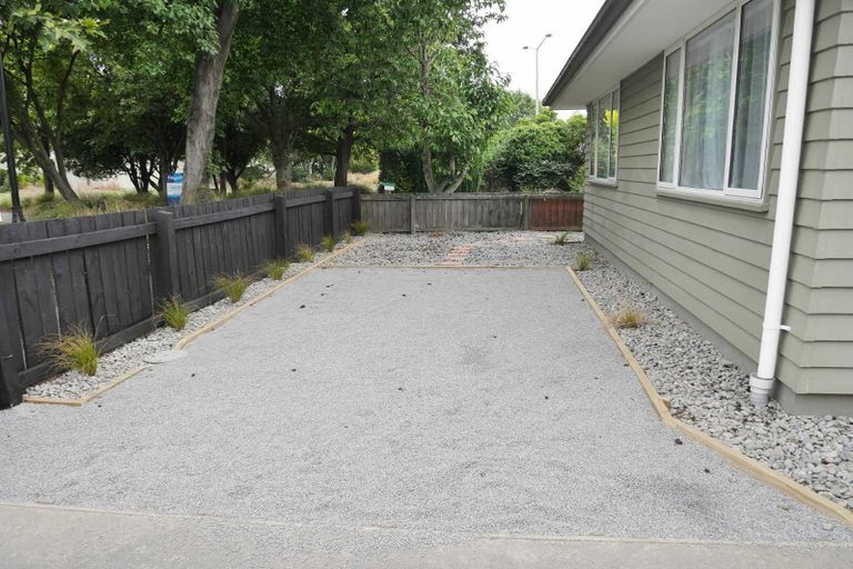 Photo of property in 19 Defoe Place, Waltham, Christchurch, 8023