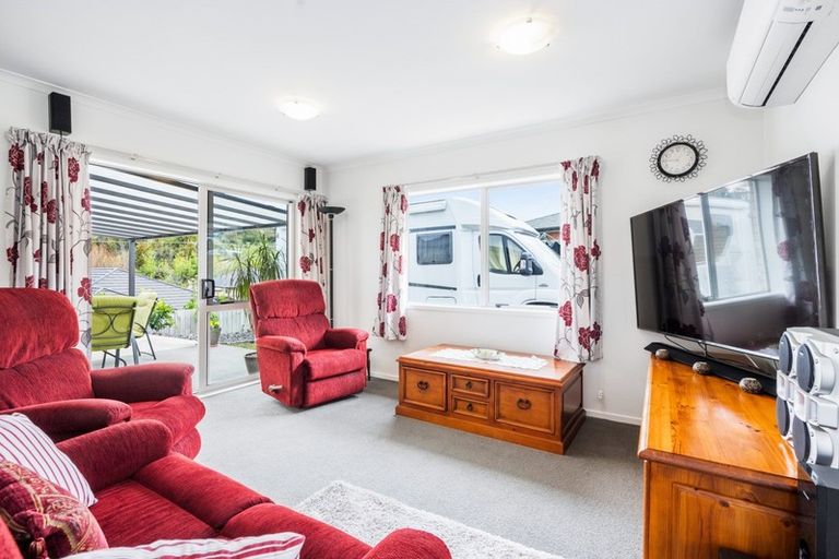 Photo of property in 72 Ridgeway Drive, Te Kamo, Whangarei, 0112