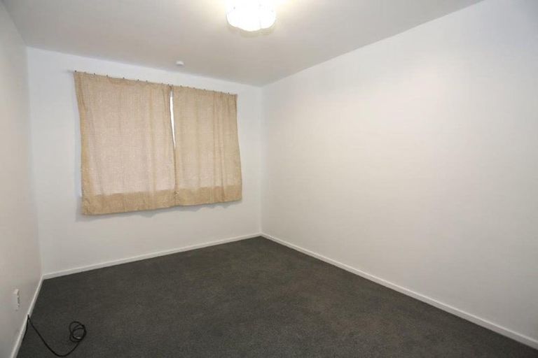 Photo of property in 1/67 Holly Road, St Albans, Christchurch, 8014