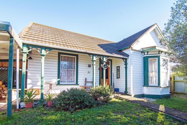 Photo of property in 103 Lincoln Road, Masterton, 5810
