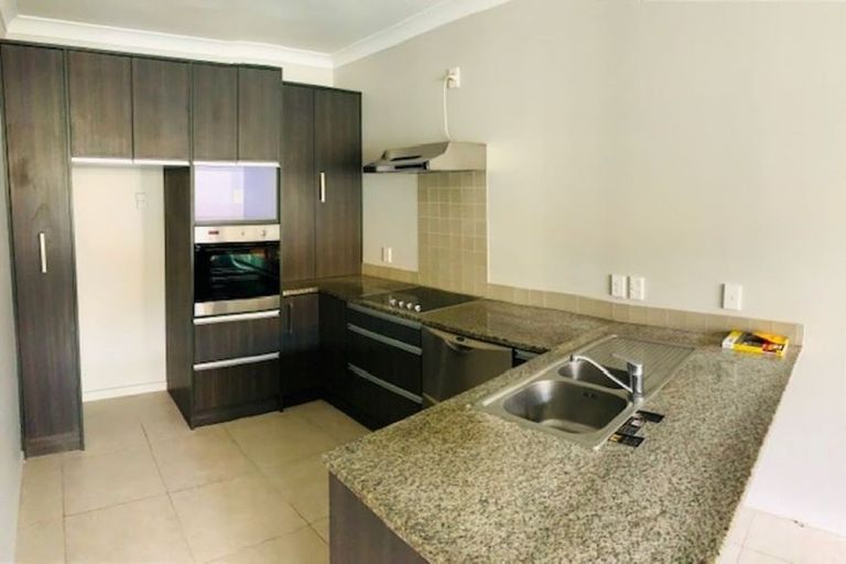 Photo of property in 6/44 Carlos Drive, Flat Bush, Auckland, 2016