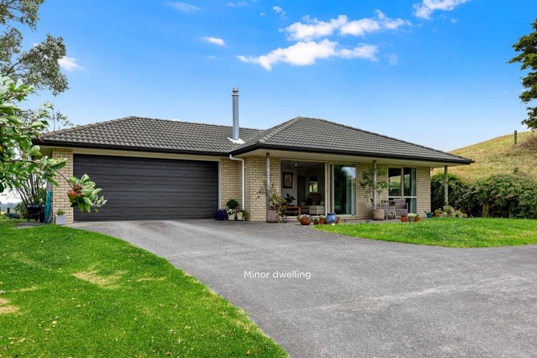 Photo of property in 71 Rapson Road, Kaukapakapa, 0871