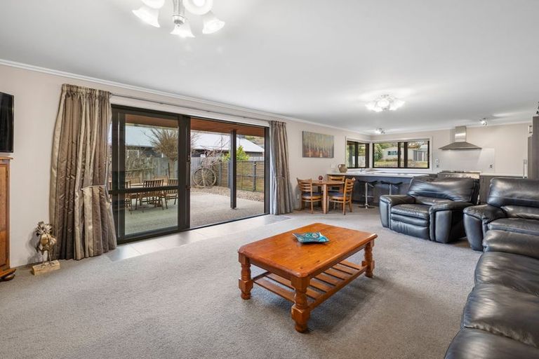 Photo of property in 63 Shields Street, Clyde, 9330