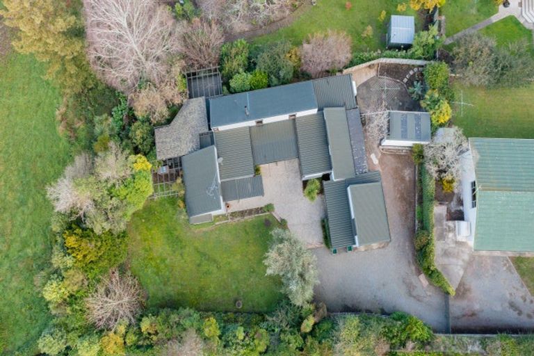 Photo of property in 17 Domain Road, Waipawa, 4210