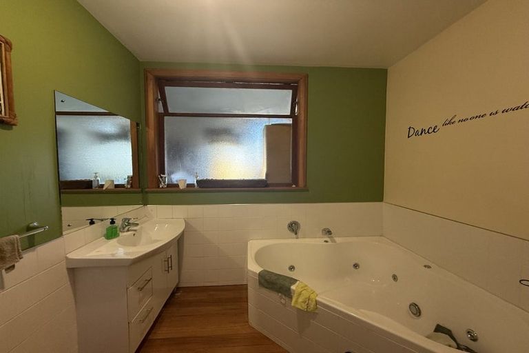 Photo of property in 83a Kemp Street, Kilbirnie, Wellington, 6022