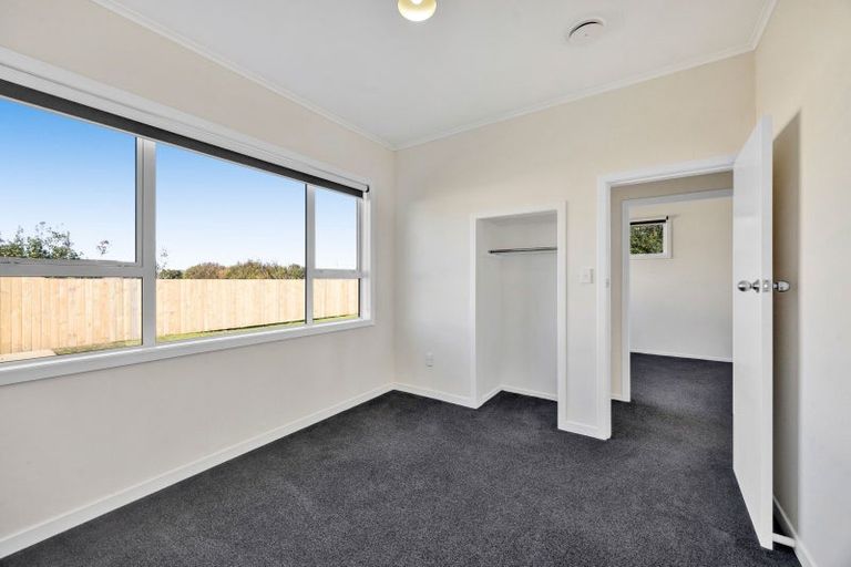 Photo of property in 23 Longfellow Road, Opunake, 4616