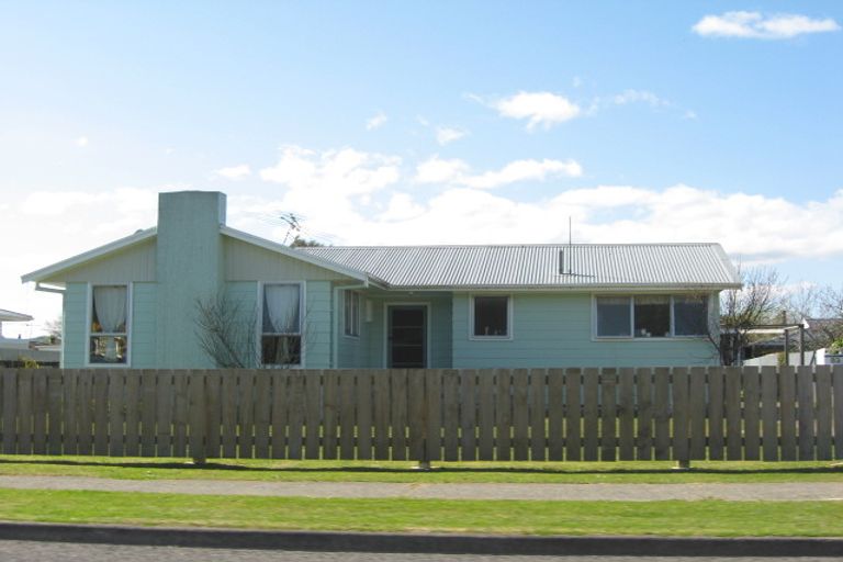 Photo of property in 83 Kitchener Street, Wairoa, 4108