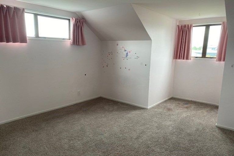 Photo of property in 7 Rhyl Place, Bryndwr, Christchurch, 8053