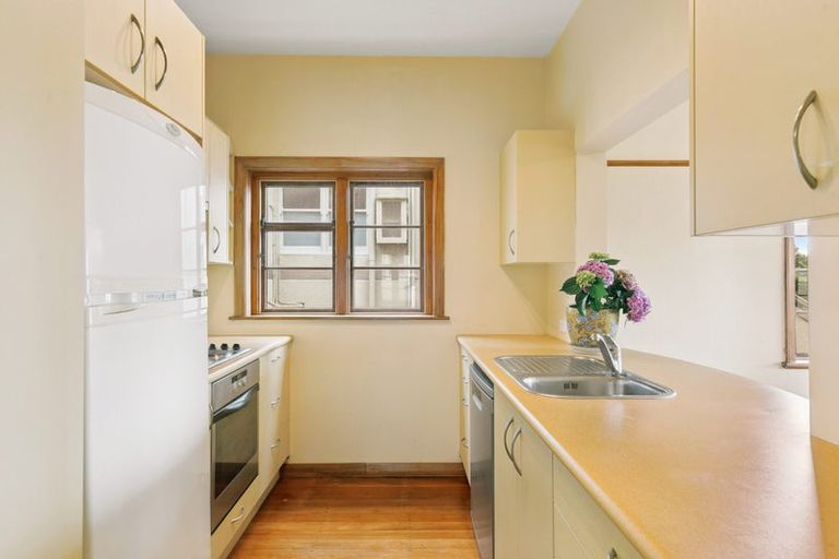 Photo of property in 9a Stowe Hill, Thorndon, Wellington, 6011