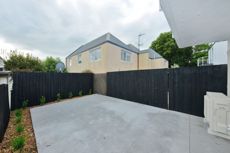 Photo of property in 4/241 Kilmore Street, Christchurch Central, Christchurch, 8011