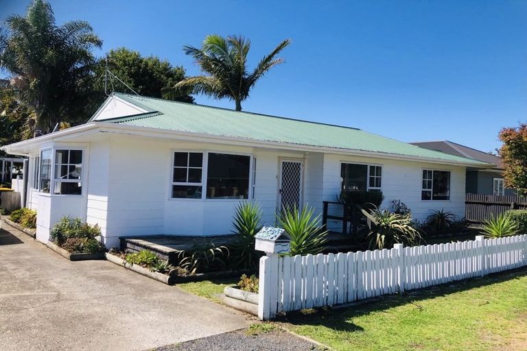 Photo of property in 110 Otahu Road, Whangamata, 3620