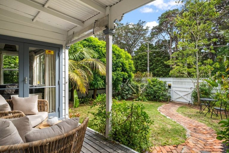 Photo of property in 436 Aberdeen Road, Gisborne, 4010