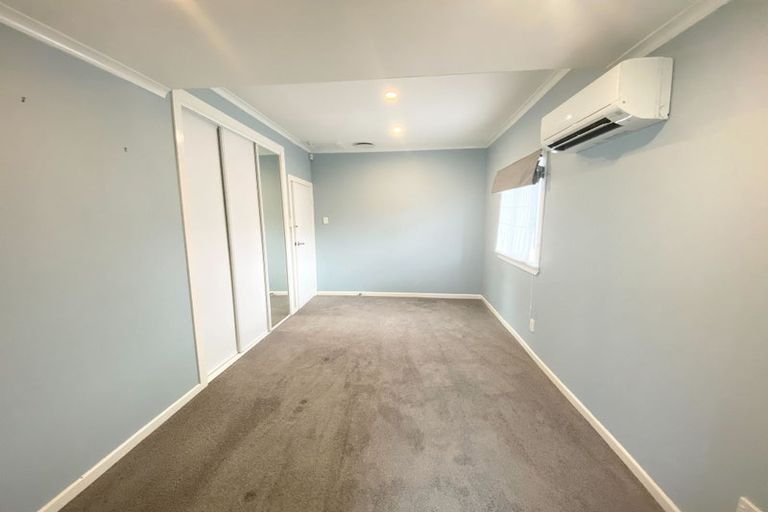Photo of property in 1/33 Rua Road, Glen Eden, Auckland, 0602