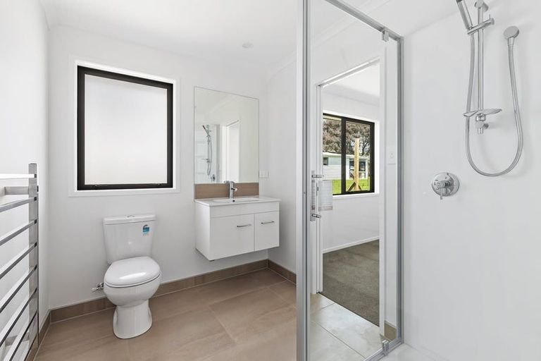 Photo of property in 85a/1 Atkinson Road, Titirangi, Auckland, 0604