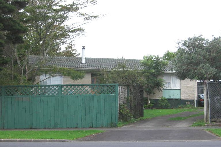 Photo of property in 122 Sturges Road, Henderson, Auckland, 0612