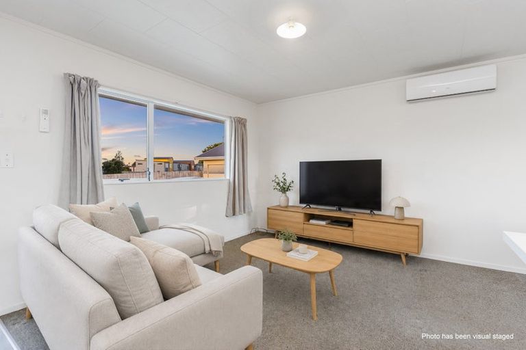 Photo of property in 12a Sturges Road, Henderson, Auckland, 0612