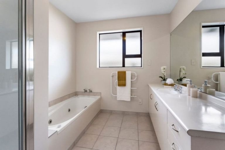 Photo of property in 11a Isaac Wilson Road, Kaiapoi, 7630