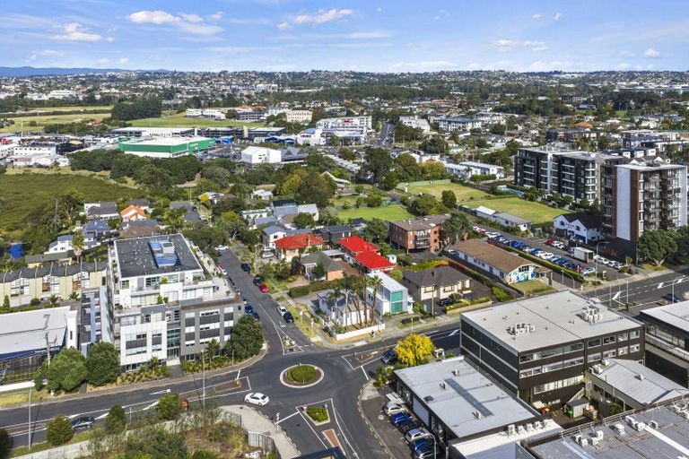 Photo of property in 19a Huron Street, Takapuna, Auckland, 0622