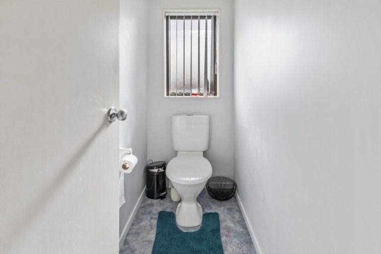 Photo of property in 42 Milson Drive, Papakura, 2110