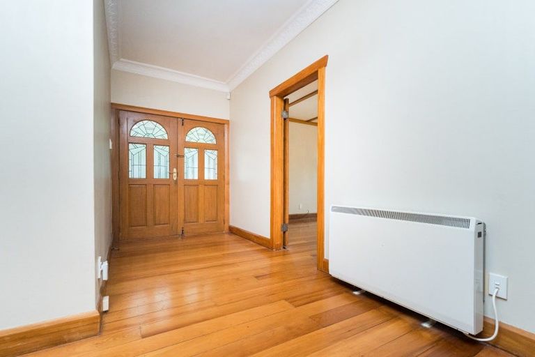 Photo of property in 68 Rangitane Street, Palmerston North, 4414