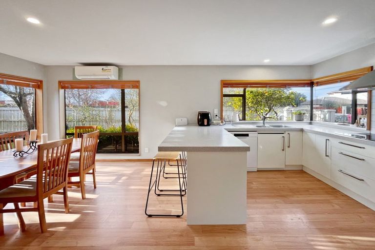 Photo of property in 3 Ryeland Avenue, Ilam, Christchurch, 8041