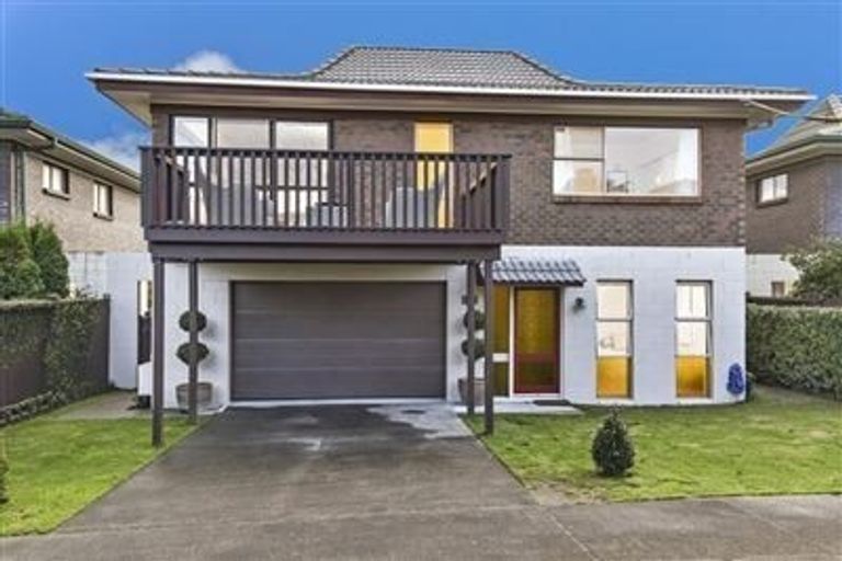 Photo of property in 16 Sydney Street, Hauraki, Auckland, 0622