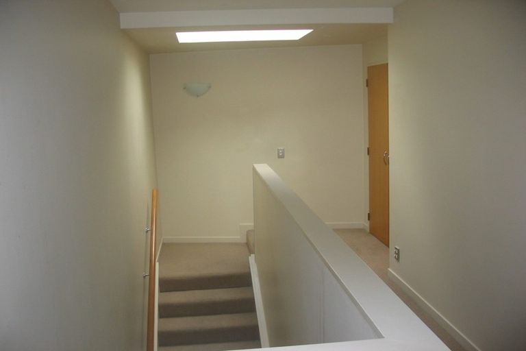 Photo of property in 193 Tasman Street, Mount Cook, Wellington, 6021