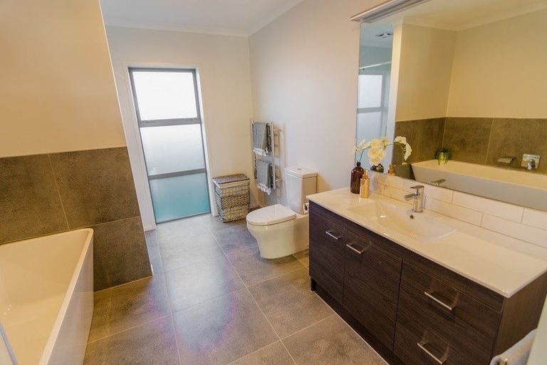 Photo of property in 7 Hills View Drive, Papamoa, 3118