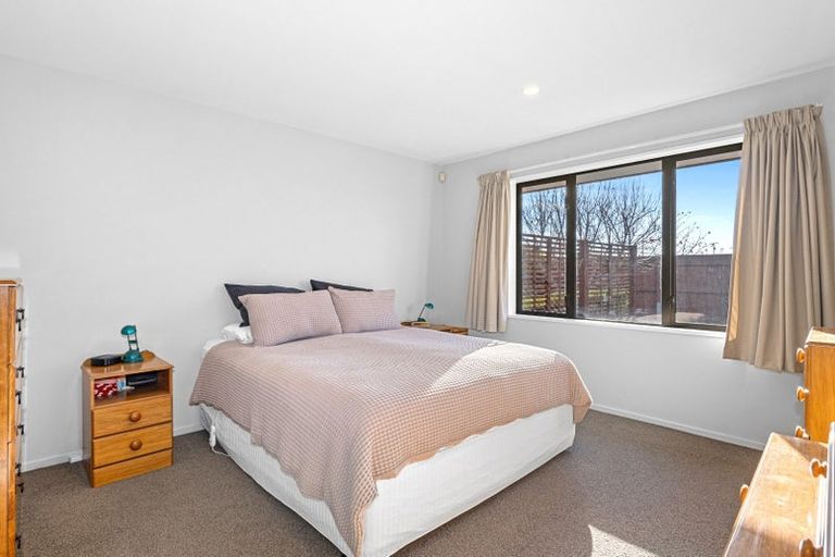Photo of property in 45 Shortland Street, Wainoni, Christchurch, 8061