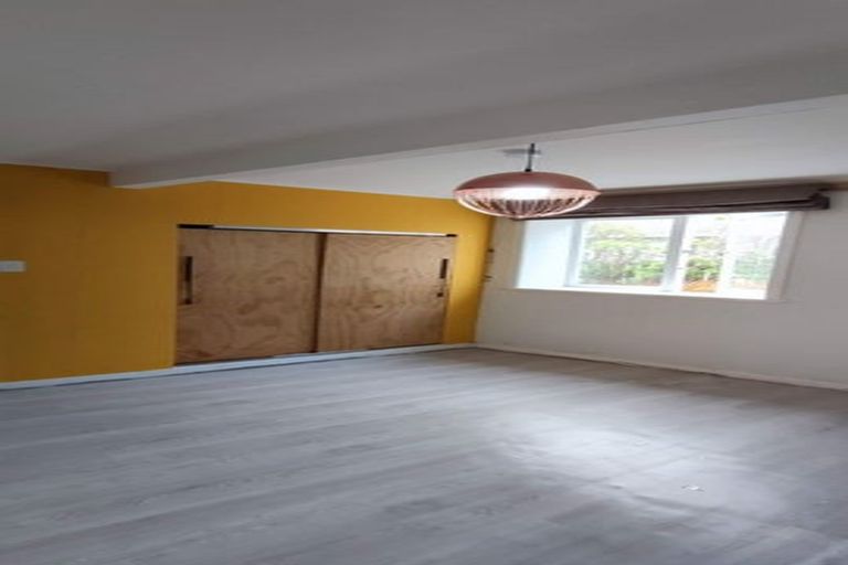 Photo of property in 4 Mills Road, Brooklyn, Wellington, 6021