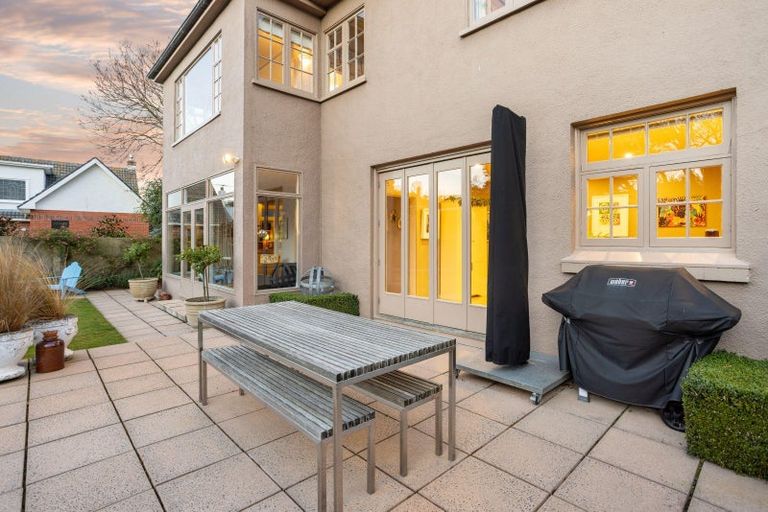 Photo of property in 8 Neidpath Road, Mornington, Dunedin, 9011