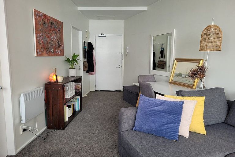 Photo of property in Hume House, 152u1 The Terrace, Wellington Central, Wellington, 6011